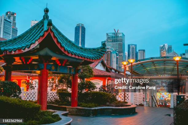 blue hour at chinatown. - singaporean culture stock pictures, royalty-free photos & images