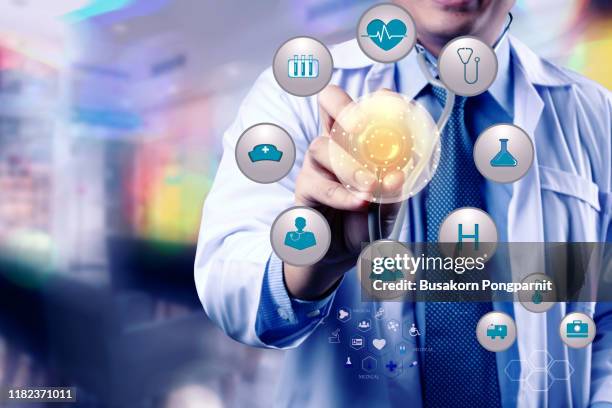 Doctor Button 75 Doctor Pressing Button Stock Photos, High-Res Pictures, and Images ...
