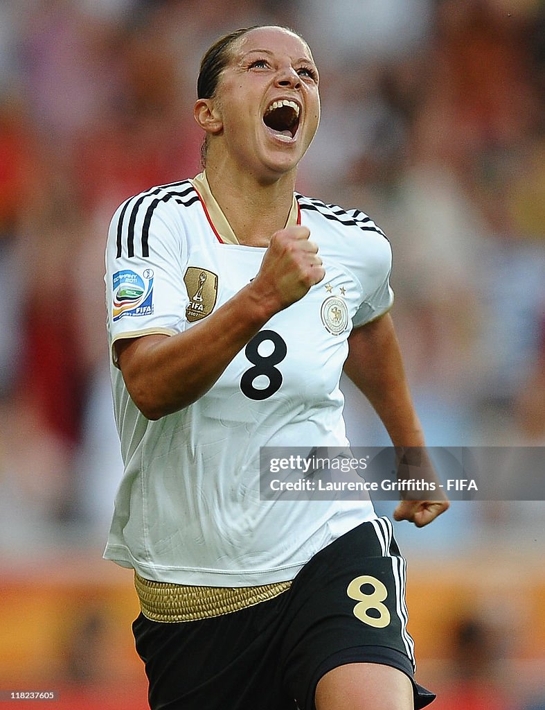 France v Germany: Group A - FIFA Women's World Cup 2011