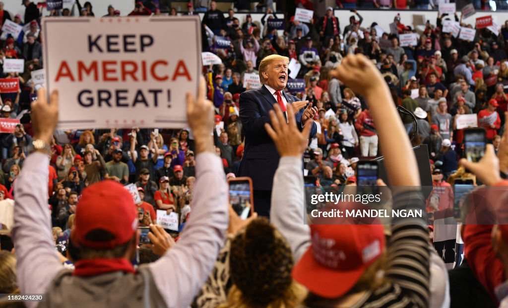 TOPSHOT-US-POLITICS-TRUMP