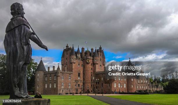 glamis slott, skottland - glamis castle bildbanksfoton och bilder