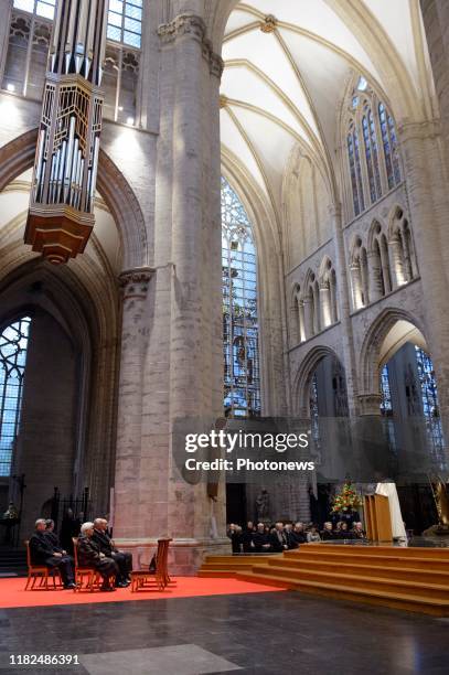 - Te Deum à l'occasion de la Fête du Roi, en présence du roi Albert, de la reine Paola et du prince Lorenz - Te Deum n.a.v. Koningsdag met koning...