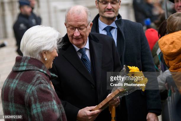 - Te Deum à l'occasion de la Fête du Roi, en présence du roi Albert, de la reine Paola et du prince Lorenz - Te Deum n.a.v. Koningsdag met koning...