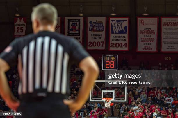 First Shot Clock Shot Clock Basketball Photos and Premium High Res Pictures - Getty Images