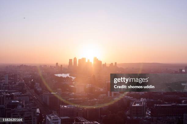 aerial cityscape over london city skyline at sunrise - sunrise photos et images de collection