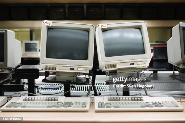 Old Computer Uiimage 679 Old Computer Ui Stock Photos, High-Res Pictures, and Images - Getty ...