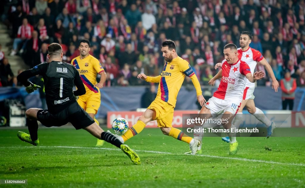 Slavia Praha v FC Barcelona: Group F - UEFA Champions League