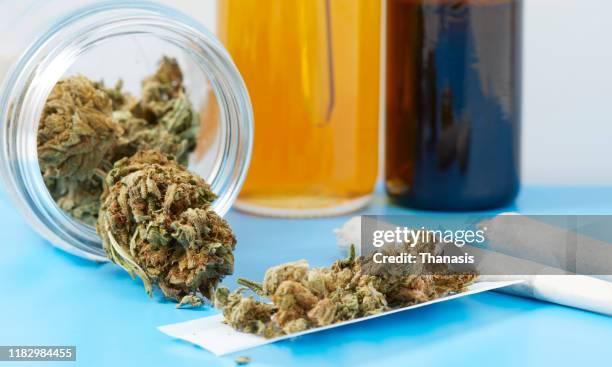 medical cannabis - stock photo - medizinalhanf stock-fotos und bilder