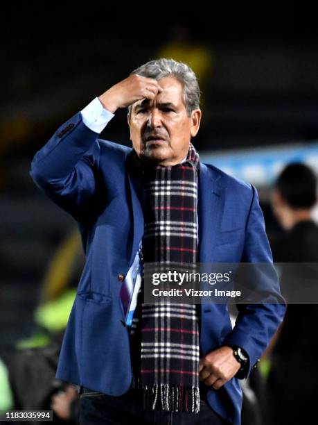 Jorge Luis Pinto, coach of Millonarios gestures during a match between Millonarios and Independiente Santa Fe as part of the Liga Aguila 2019 II at...