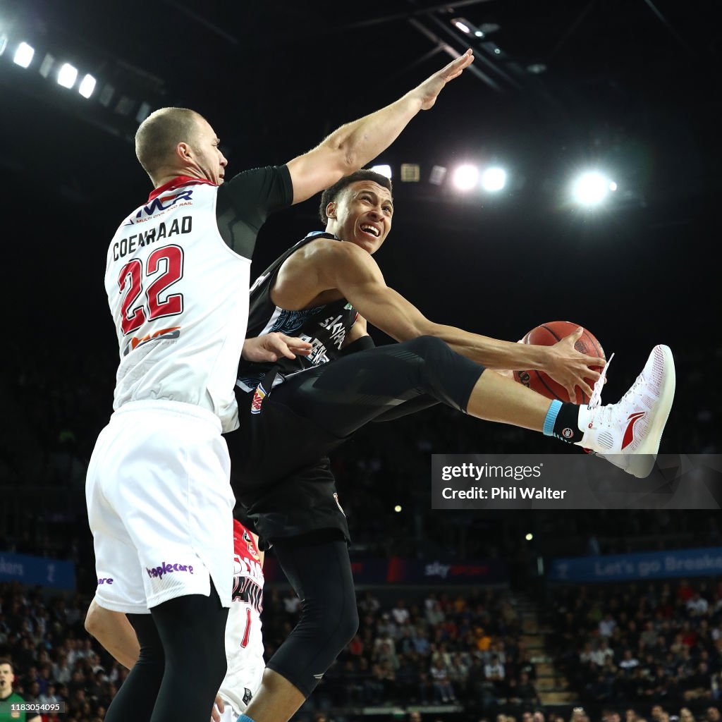 NBL Rd 4 - New Zealand v Illawarra