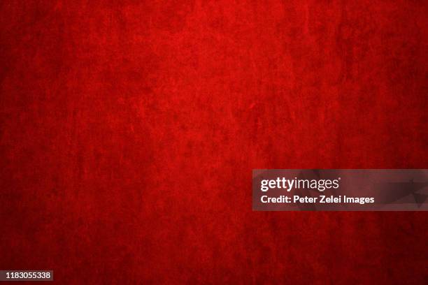 red grunge texture - fondo rojo fotografías e imágenes de stock