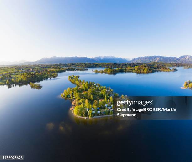 lake staffelsee with camping island buchau, seehausen am stafelsee, aerial view, alpenvorland, upper bavaria, bavaria, germany - camping bayern stock pictures, royalty-free photos & images