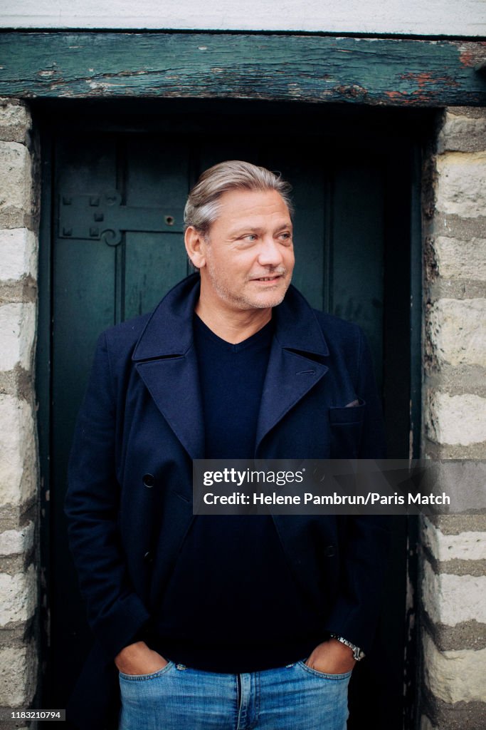 Valery Zeitoun, Paris Match Issue 3679, November 13, 2019