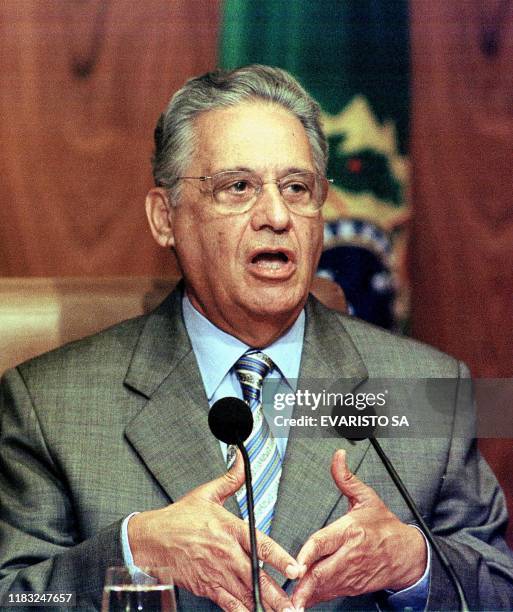 Brazil's President Fernando Henrique Cardoso announces his government's plans 08 March 2001 in Brasilia. El presidente de Brasil Fernando Henrique...