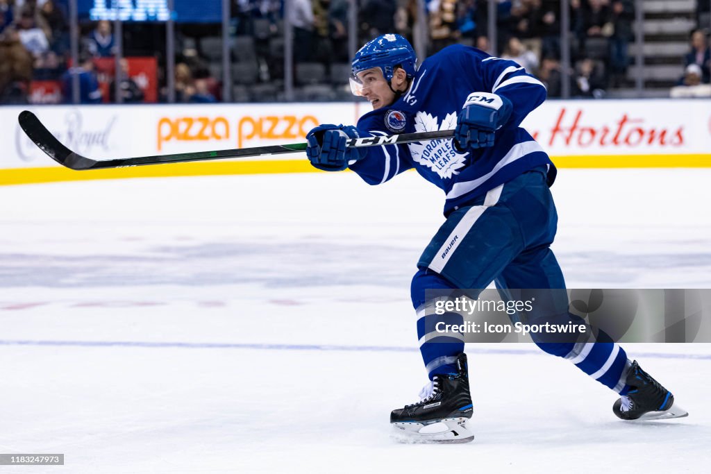 NHL: NOV 15 Bruins at Maple Leafs
