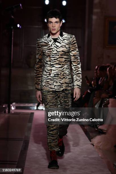 Model walks the runway during the Giambattista Valli Loves H&M show on October 24, 2019 in Rome, Italy.
