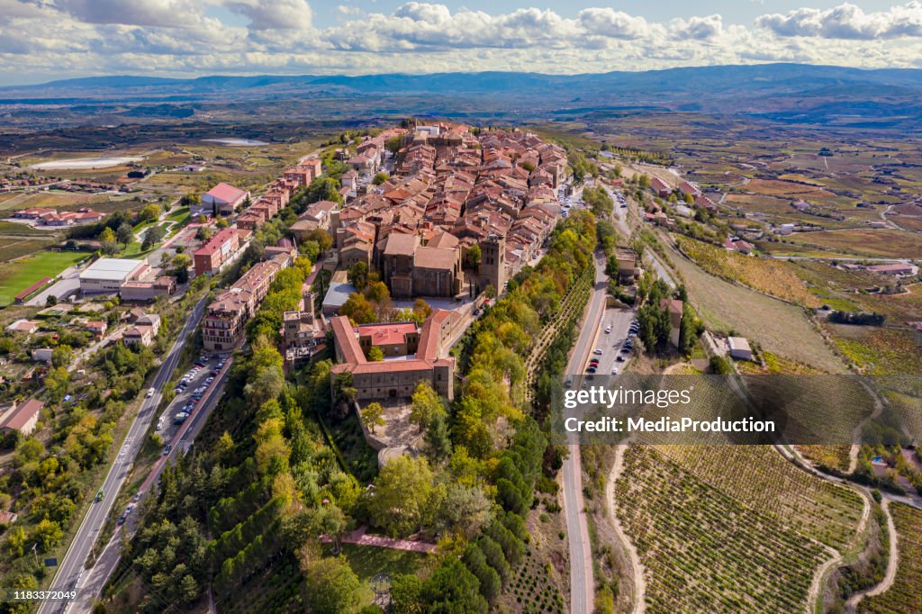 Cidade de La Guardia no vale de Rioja