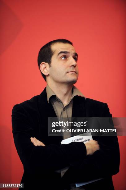 Pouria Amirshani, secrétaire national chargé des droits de l'homme au Parti socialiste, est photographié le 11 mars 2009 au siège du PS à Paris, lors...