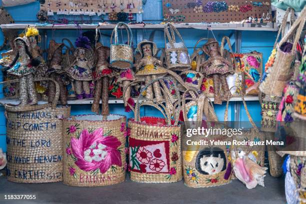 freeport, bahamas, souvenirs market - freeport bahamas stock pictures, royalty-free photos & images