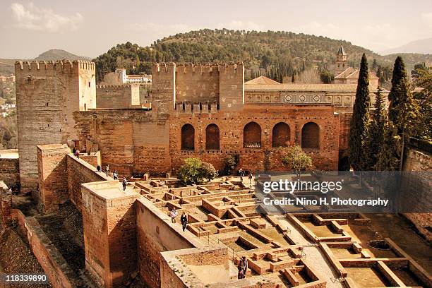 spain alhambra alcazaba - alcazaba of alhambra stock pictures, royalty-free photos & images