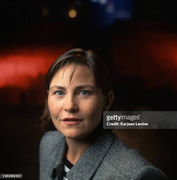 Actress Cherry Jones poses for a portrait at the Cherry Lane Theater on November 18,1998 in New York City, New York.