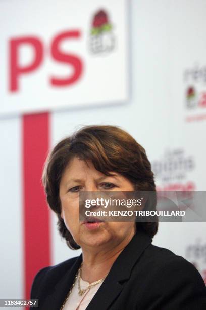 La première secrétaire du PS Martine Aubry est photographiée lors d'une conférence de presse, le 1er mars 2010 à Colombelles, dans le cadre d'une...