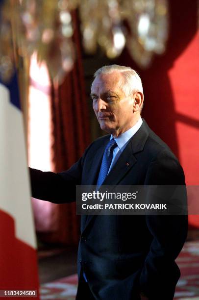 Jérôme Monod, conseiller du président Jacques Chirac, se promène le 04 janvier 2002, dans les couloirs du Palais de l'Elysée à Paris. Monod, 72 ans,...