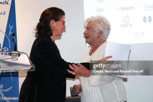 Ministre des Solidarites et de la sante Agnes Buzyn and Line Renaud attend the first "Line Renaud - Loulou Gaste Award for Medical Research" at...