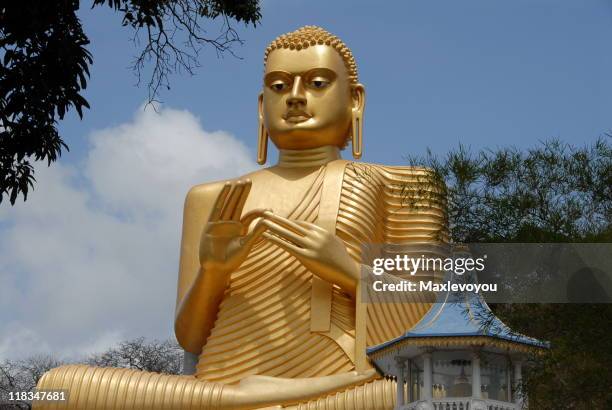 dambulla temple - dambulla stock pictures, royalty-free photos & images