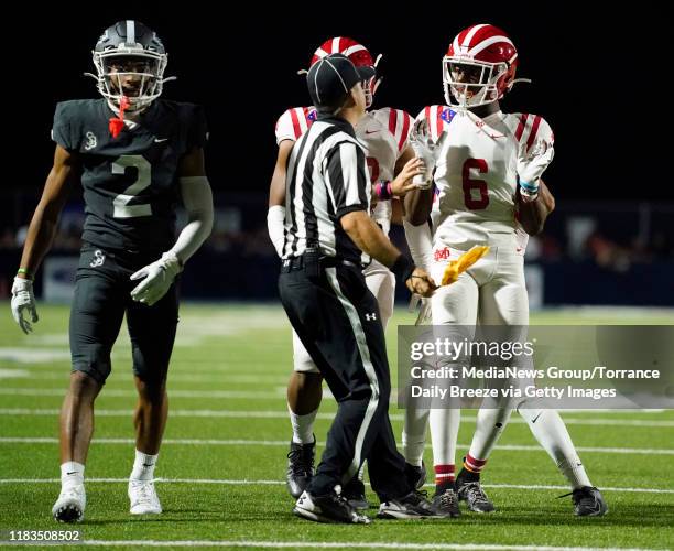 Throwing Refs Referee Throwing Flag Photos and Premium High Res Pictures - Getty Images