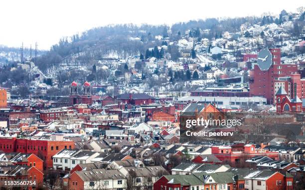 american town - pittsburgh, pa - pittsburgh snow stock pictures, royalty-free photos & images