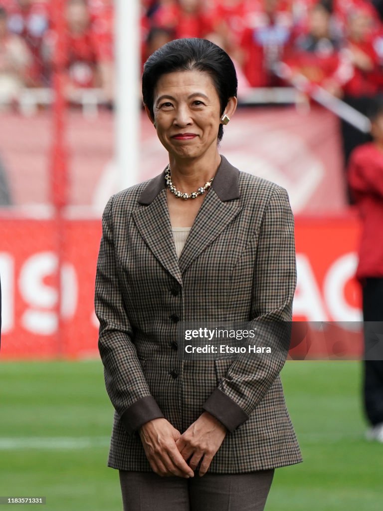 Consadole Sapporo v Kawasaki Frontale - J.League Levain Cup Final