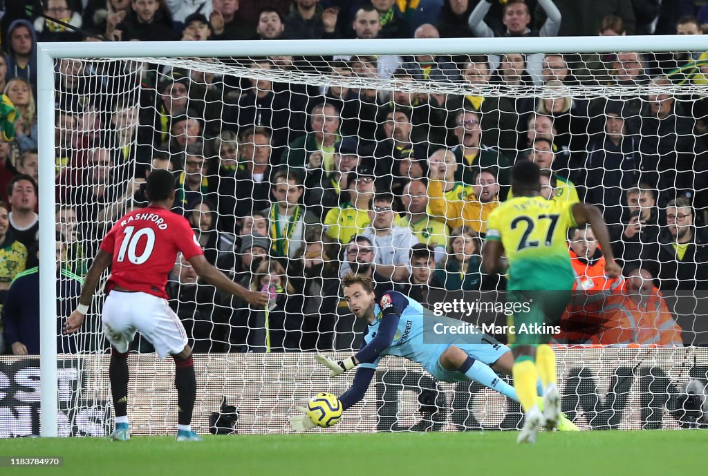 Norwich City v Manchester United - Premier League