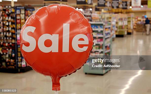 venda - loja de brinquedos imagens e fotografias de stock