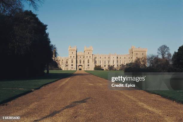 General view of Windsor Castle and gardens, Windsor, Berkshire, circa 1980. Windsor Castle is the largest inhabited castle in the world and is one of...