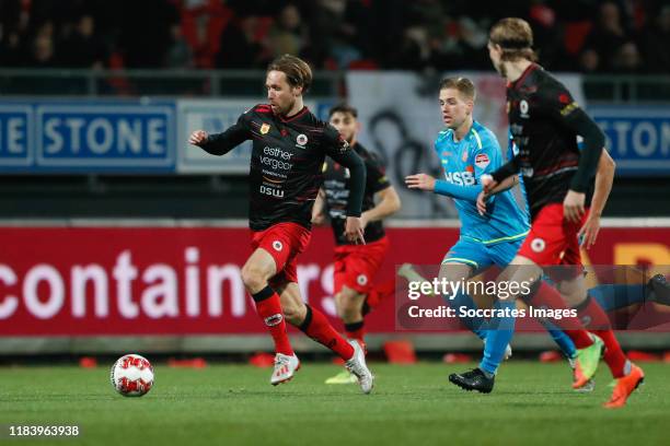 Thomas Verhaar of Excelsior Rotterdam, Gijs Smal of FC Volendam, Elias Mar Omarsson of Excelsior Rotterdam during the Dutch Keuken Kampioen Divisie...