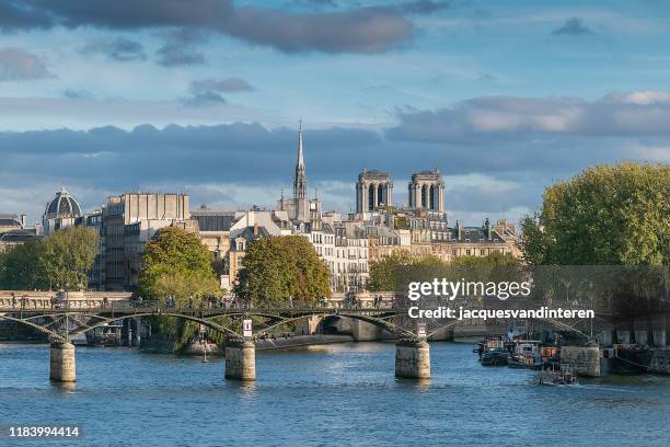 La Siene Photos And Premium High Res Pictures Getty Images la-siene-photos-and-premium-high-res-pictures-getty-images