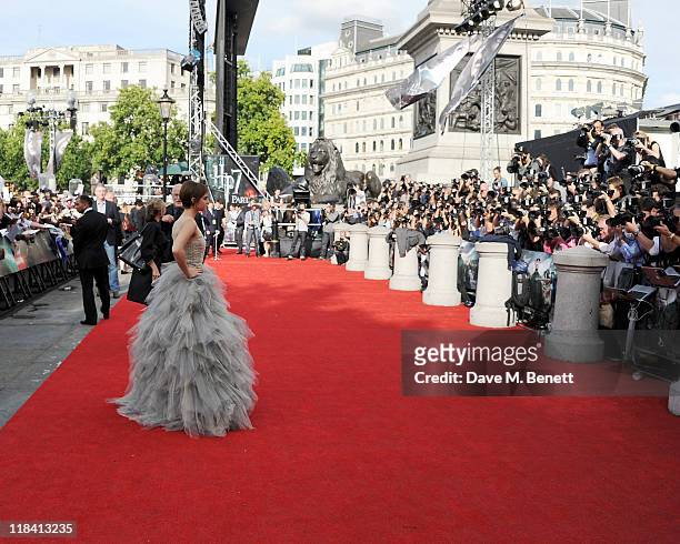 Actress Emma Watson arrives at the World Premiere of 'Harry Potter And The Deathly Hallows Part 2' in Trafalgar Square on July 7, 2011 in London,...