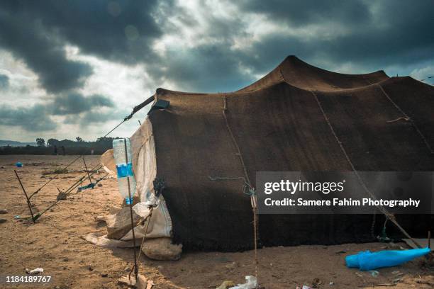 bedouin tent - bedouin tent stock pictures, royalty-free photos & images