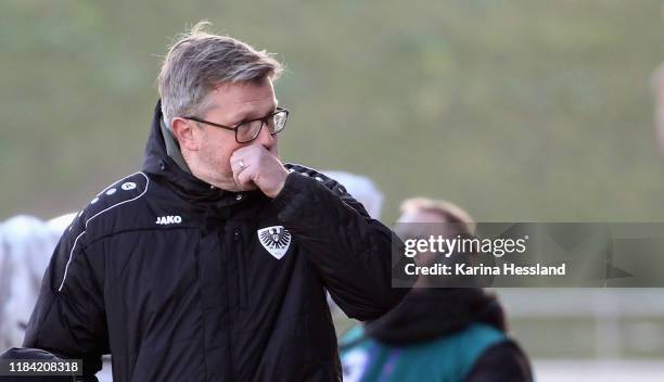 Headcoach Sven Huebscher of Muenster reacts during the 3. Liga match between FSV Zwickau and Preussen Muenster at GGZ Arena on November 23, 2019 in...