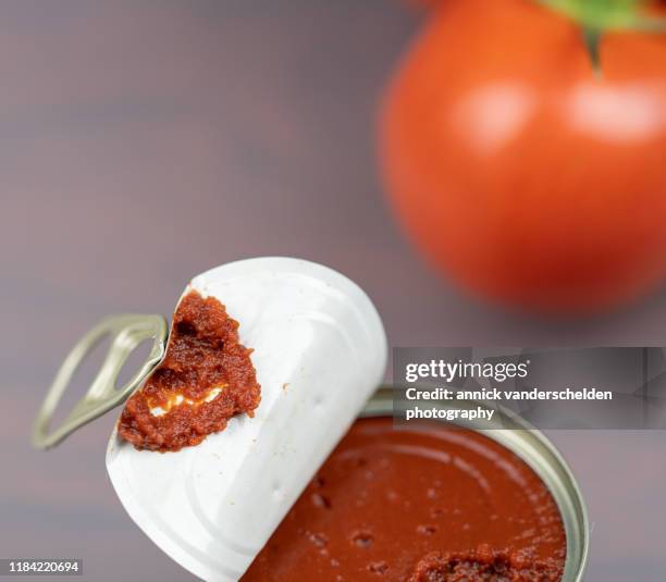 pull open top tomato paste can - tomato paste stock pictures, royalty-free photos & images