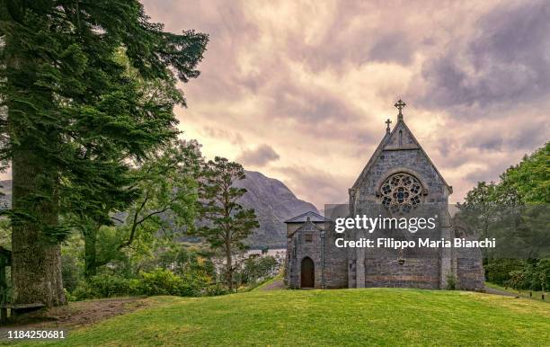 st mary and st finnan's catholic church - lochaber church stock pictures, royalty-free photos & images