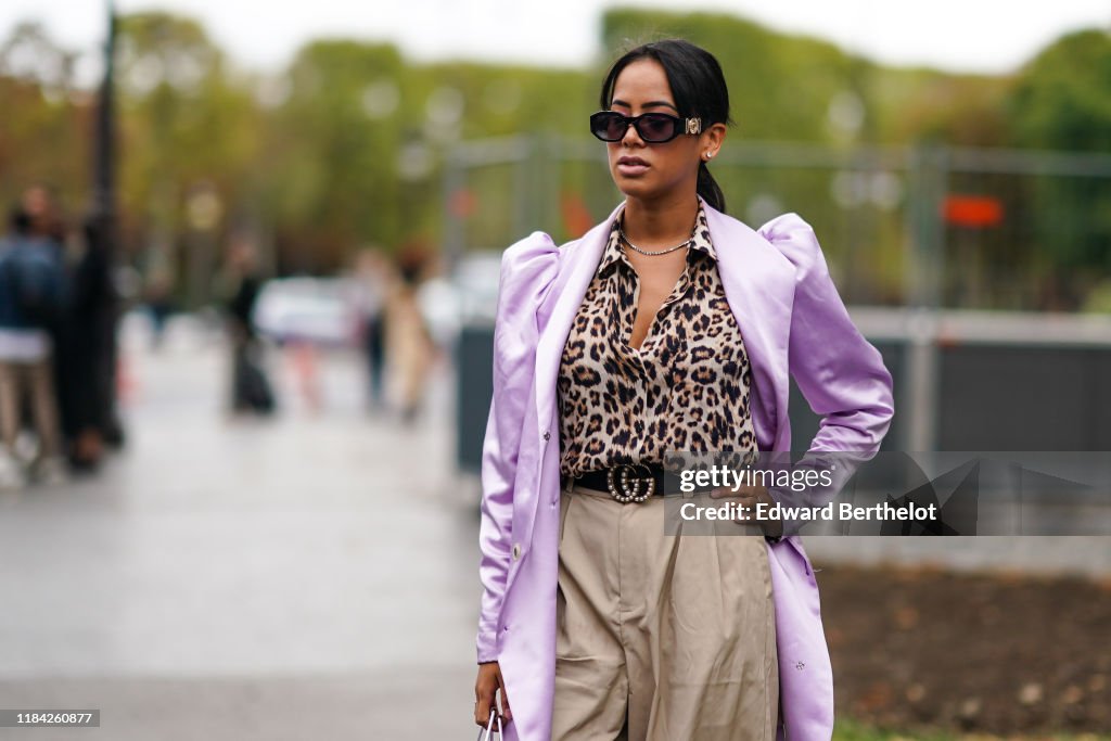 Street Style : Paris Fashion Week - Womenswear Spring Summer 2020 : Day Three