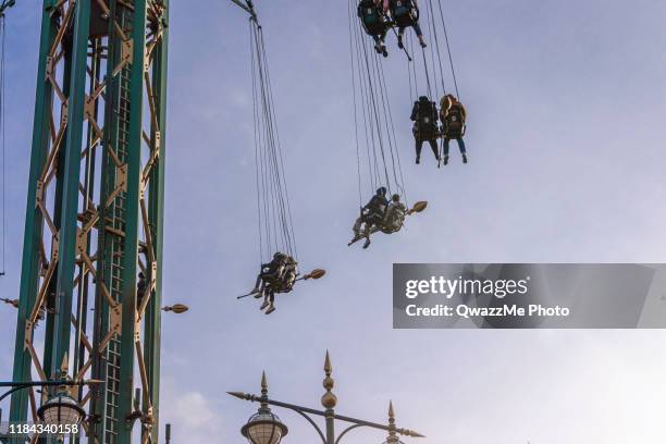 the star flyer - tivoli copenhagen stock pictures, royalty-free photos & images