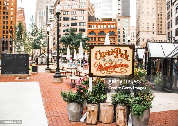 detroit stills - downtown - detroit michigan stock pictures, royalty-free photos & images