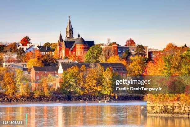 autunno a biddeford - maine foto e immagini stock