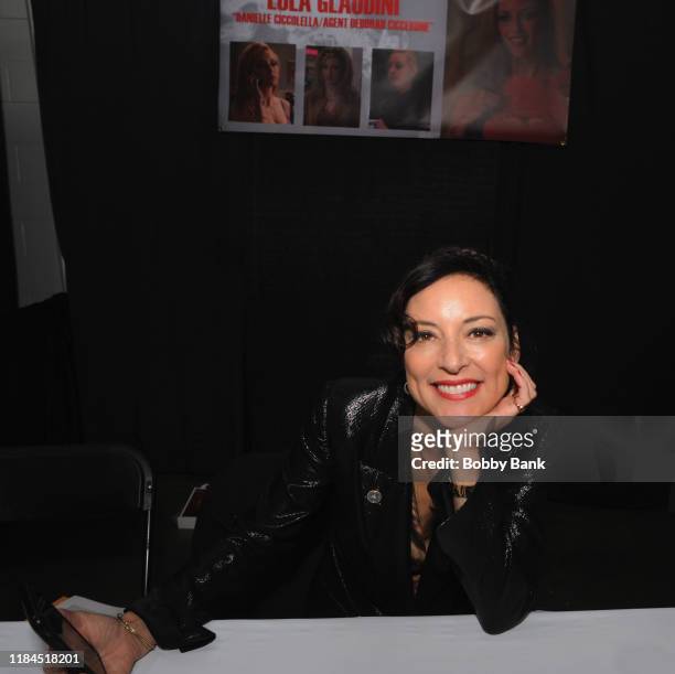 Lola Glaudini attends the Sopranos Con 2019 at Meadowlands Exposition Center on November 24, 2019 in Secaucus, New Jersey.