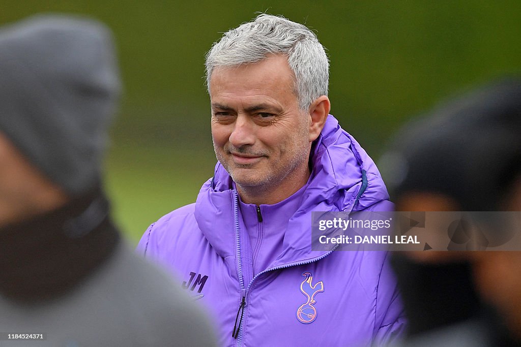 FBL-EUR-C1-TOTTENHAM-TRAINING