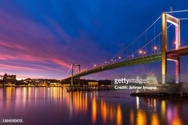 suspension bridge - gotemburgo imagens e fotografias de stock