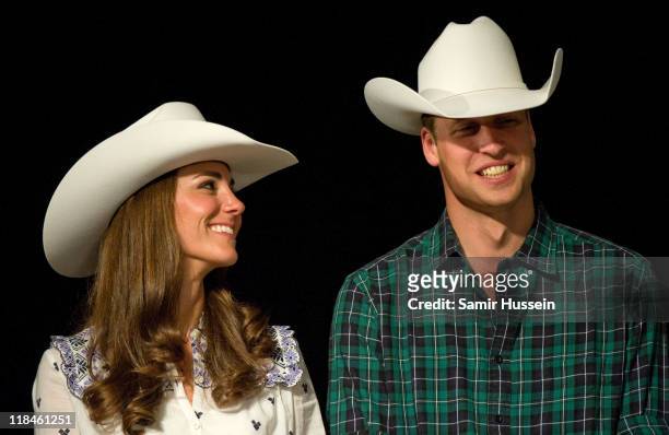 Catherine, Duchess of Cambridge and Prince William, Duke of Cambridge attend a Government Reception at the BMO Centre on day 8 of the Royal couple's...